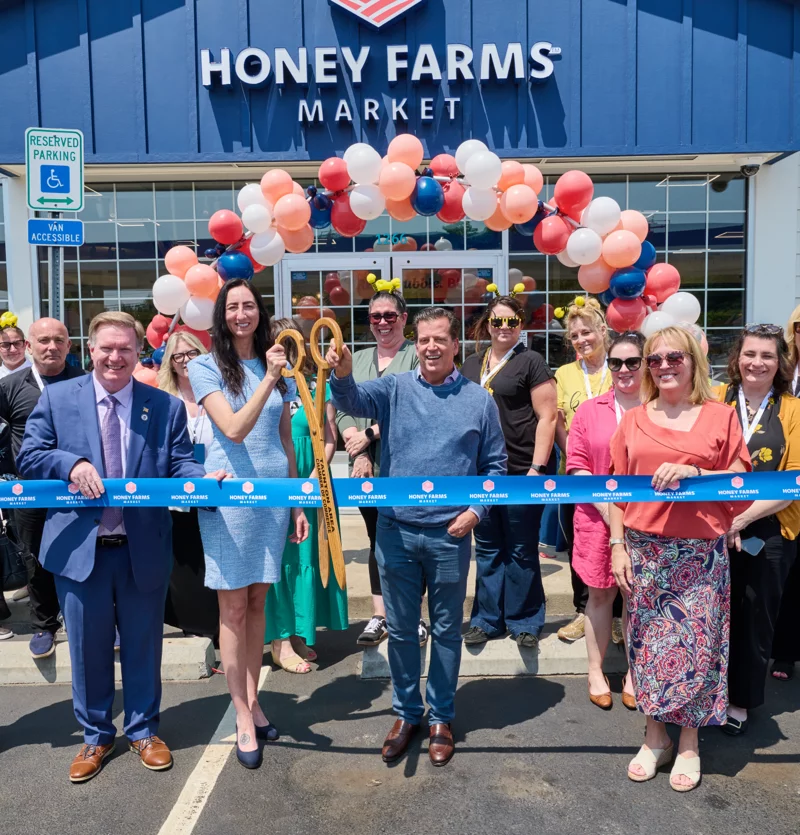 hfm-opening Honey Farms Market Grand Opening